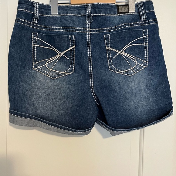 EARL brand Denim Jean Shorts 12 - Picture 2 of 6